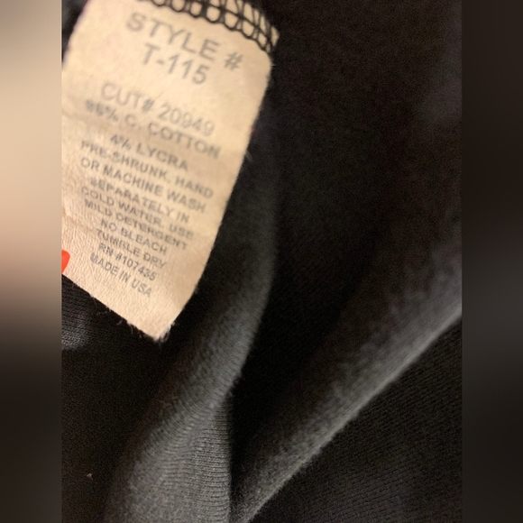 Hard Tail  Forever black long sleeve top w/ white design . - Picture 7 of 8